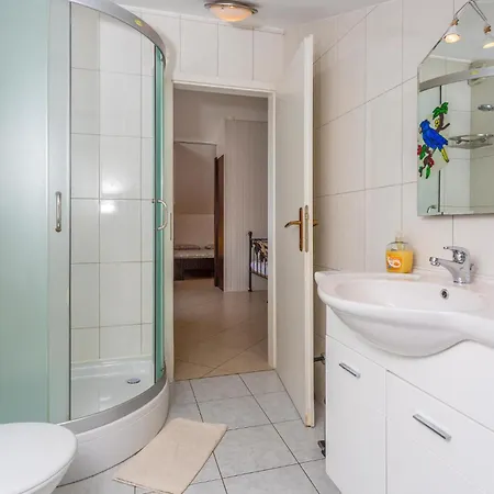 1 Bedroom Amazing In Crikvenica