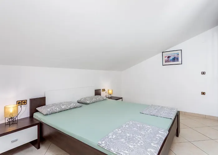1 Bedroom Gorgeous In 公寓 *